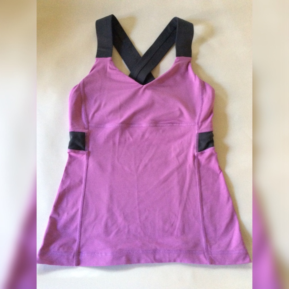 Lululemon cross back shelf bra tank